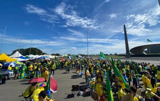 Suspeita de financiar atos terroristas em Brasília se entrega à PF