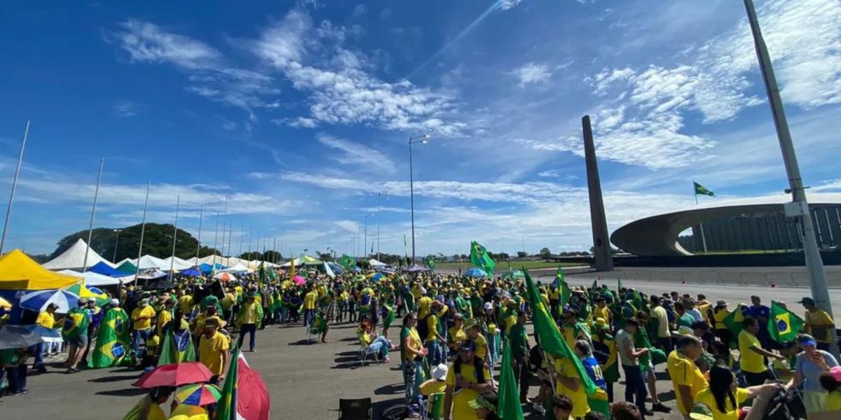 Suspeita de financiar atos terroristas em Brasília se entrega à PF