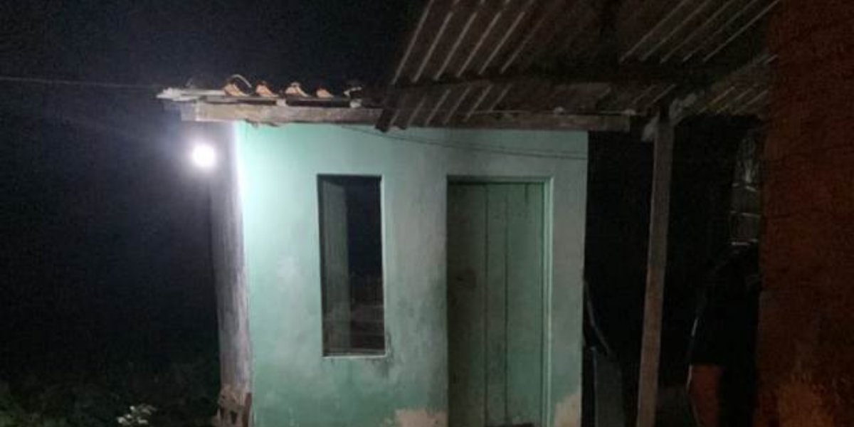 Homem é executado a tiros na frente do filho de cinco anos