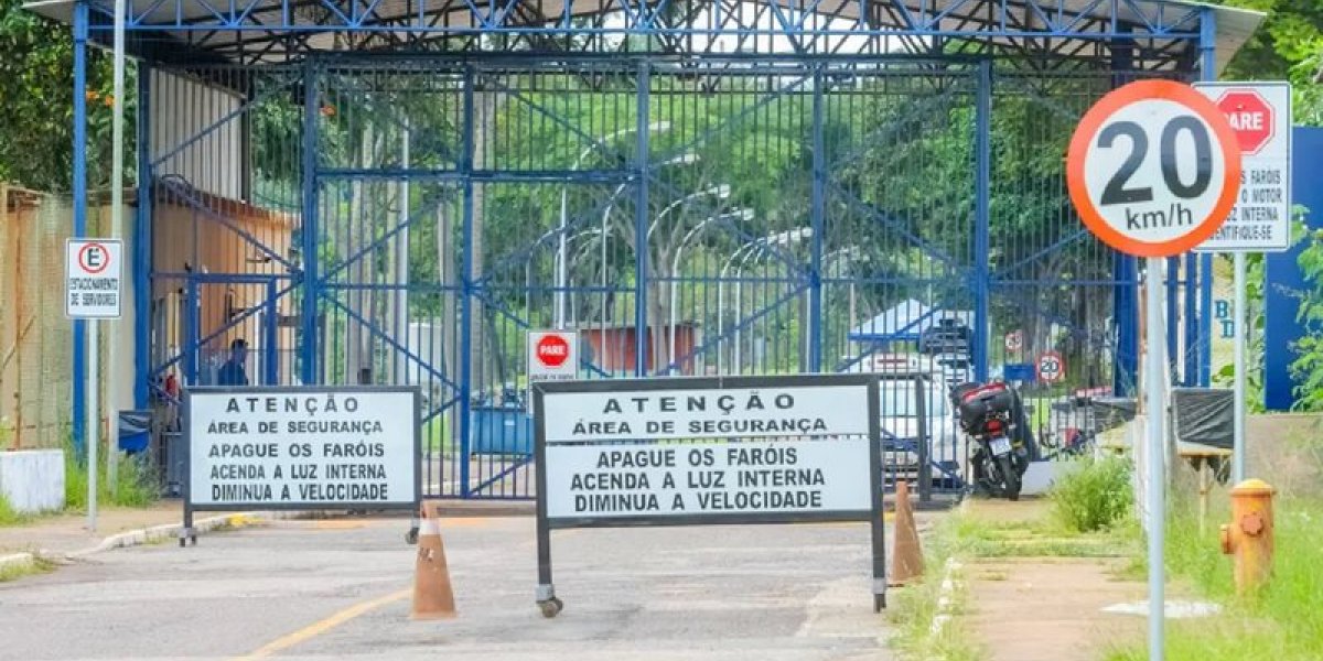 Detentas trans são retiradas de celas para abrigar bolsonaristas