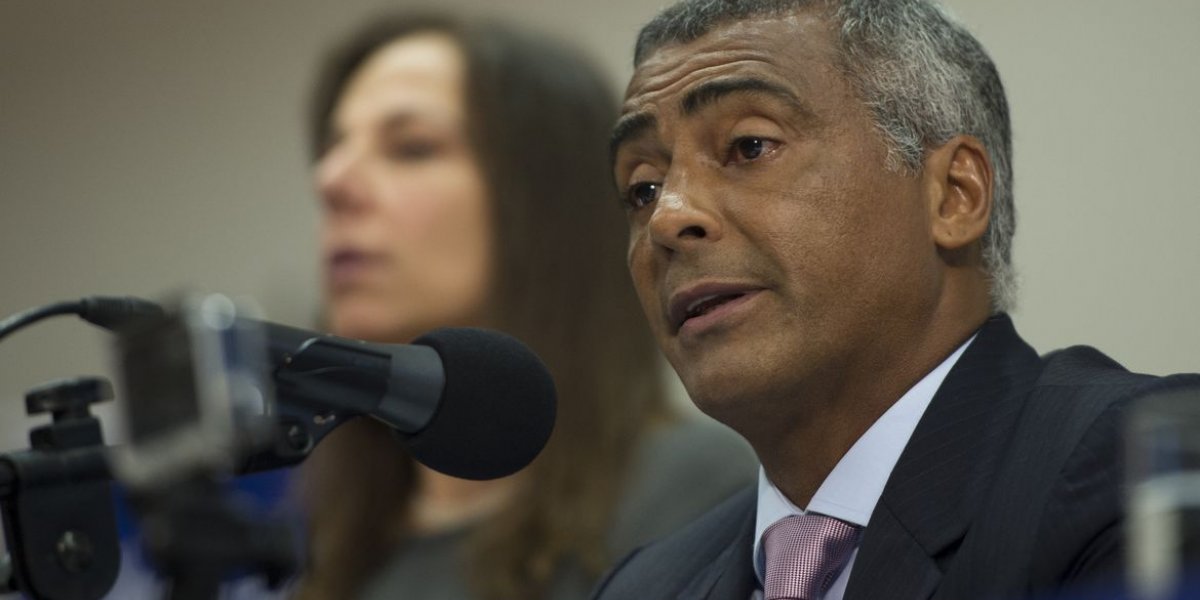 Romário xinga seguidora após comentário indelicado em sua rede social