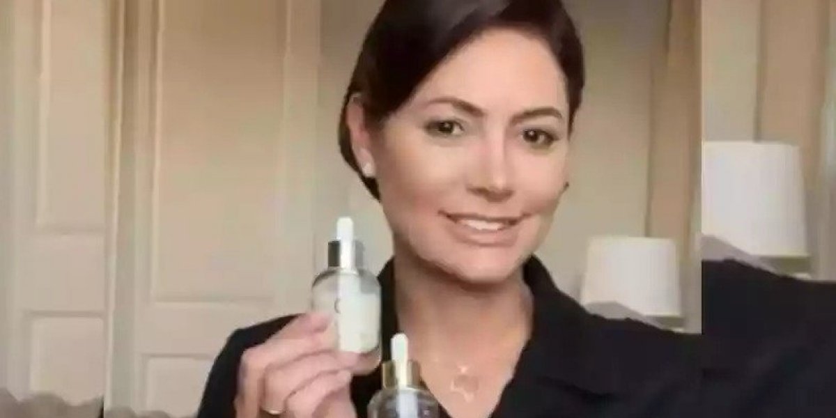 Blogueirinha? Michelle Bolsonaro divulga produtos de amigo em rede social