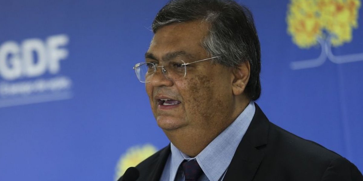 Flávio Dino comemora operação da PF contra bolsonaristas: "Democracia venceu"