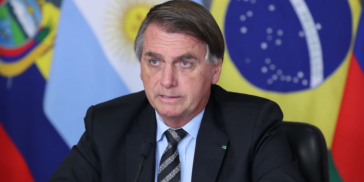 TSE dá prazo de 5 dias para Bolsonaro se pronunciar sobre atos golpistas