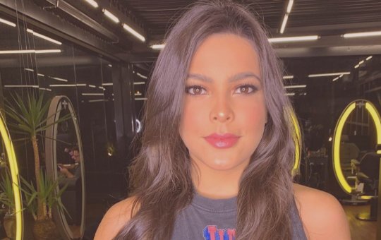 BBB 23: Após discurso de Tadeu Schmidt, Emily Araújo alfineta TV Globo