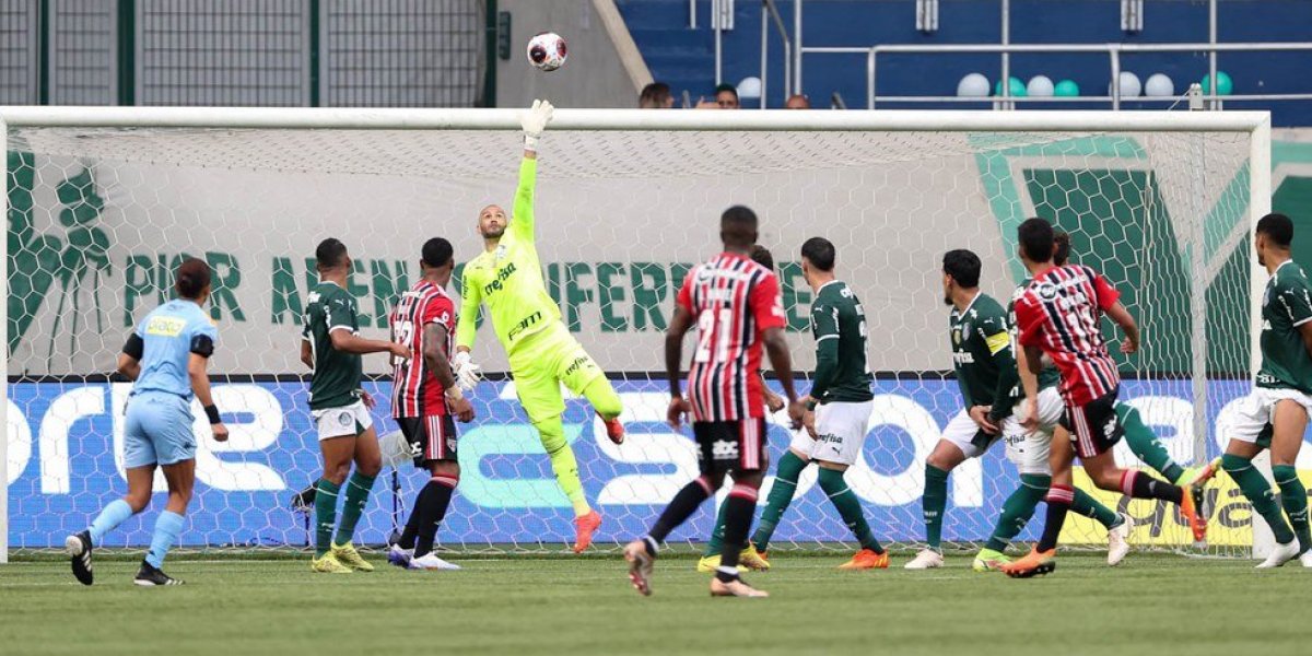 "Acorda blogueirinha": Muros do Palmeiras são pichados com ataques à diretoria