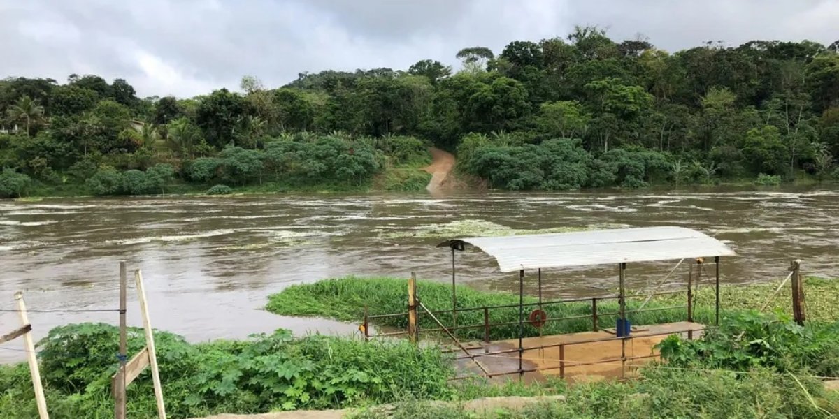 Duas meninas morrem após canoa virar no Rio de Contas, em Itacaré
