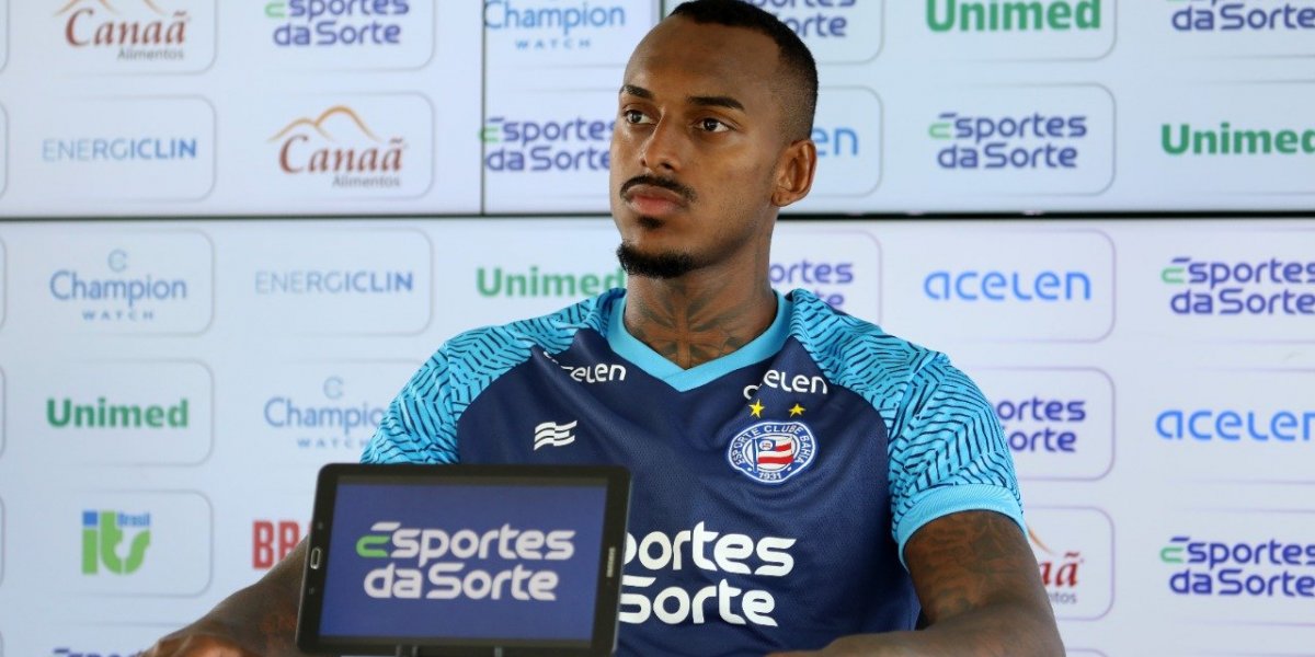 Feliz com bom início pelo Bahia, Raul Gustavo promete determinação e raça