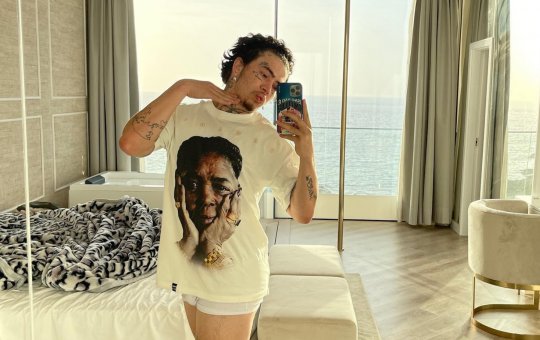 Whindersson rebate acusações homofóbicas nas redes sociais