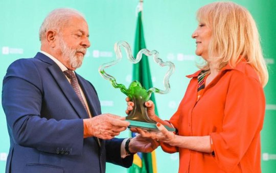 No Uruguai, Lula defende maior presença de mulheres na política