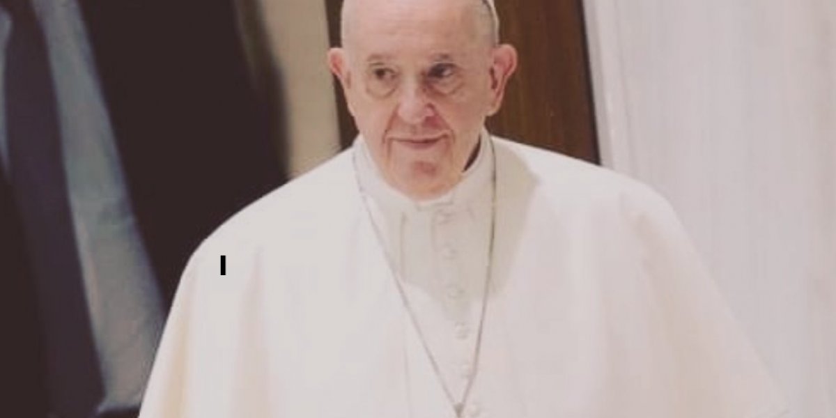 "Homossexualidade não é crime, mas é pecado", diz papa Francisco