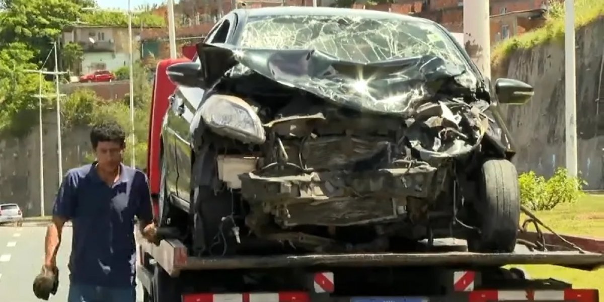 Cinco pessoas ficam feridas em acidente na Avenida Gal Costa, em Salvador