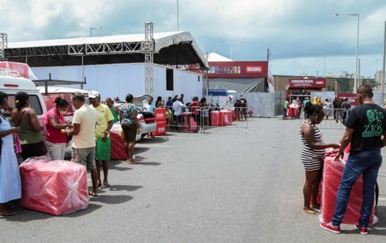 Prefeitura reavaliará cadastramento de ambulantes para festas em Salvador
