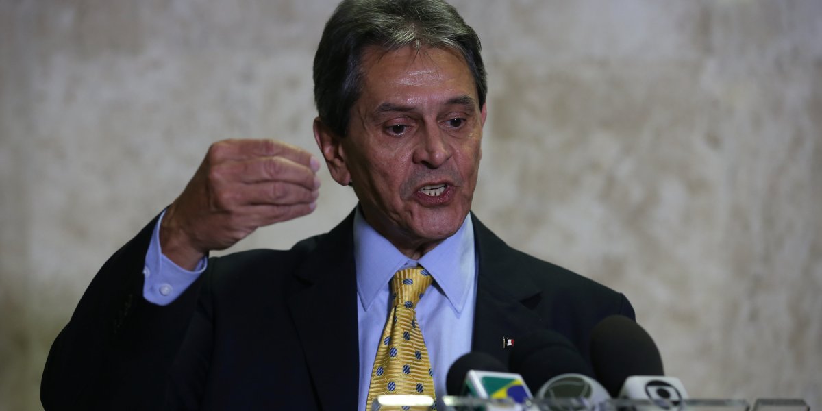 Juíza mantém prisão preventiva de ex-deputado Roberto Jefferson