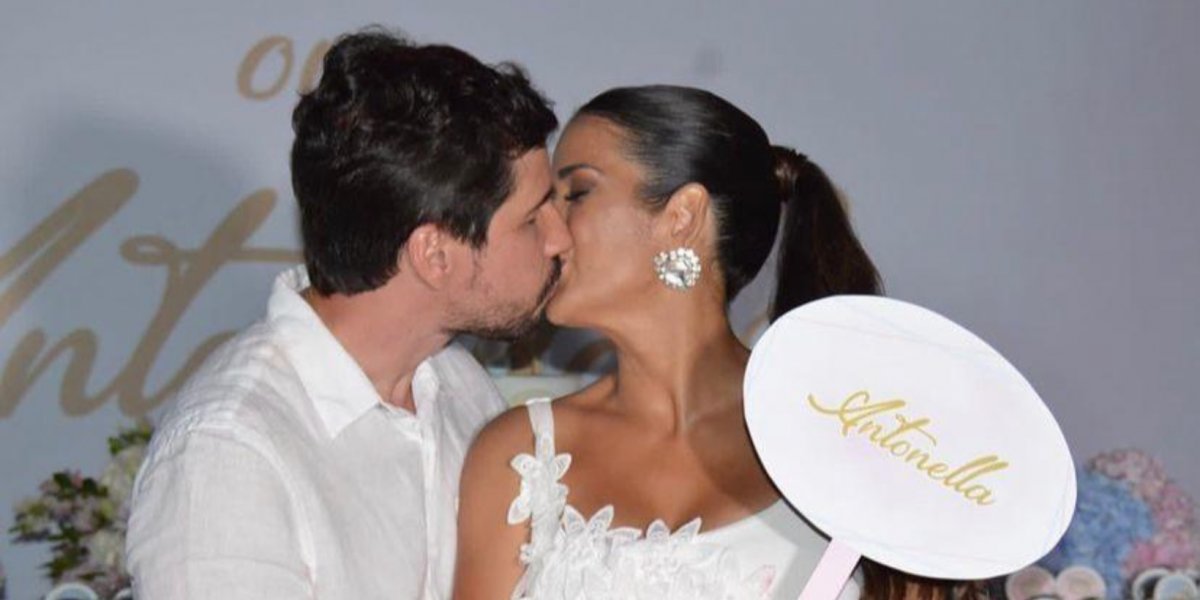 Apresentadora Juliana Guimarães revela sexo e nome do bebê
