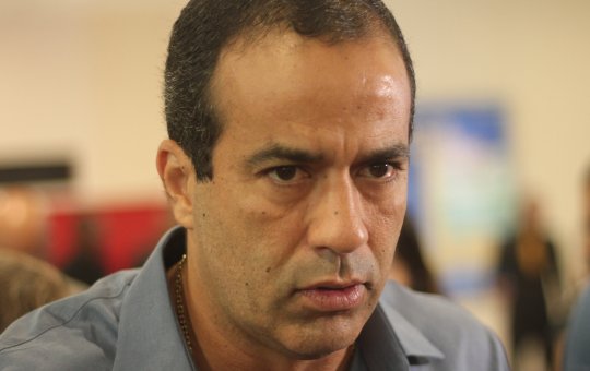 "Não vai ser assim que vai resolver", diz Bruno Reis sobre ambulantes acampados