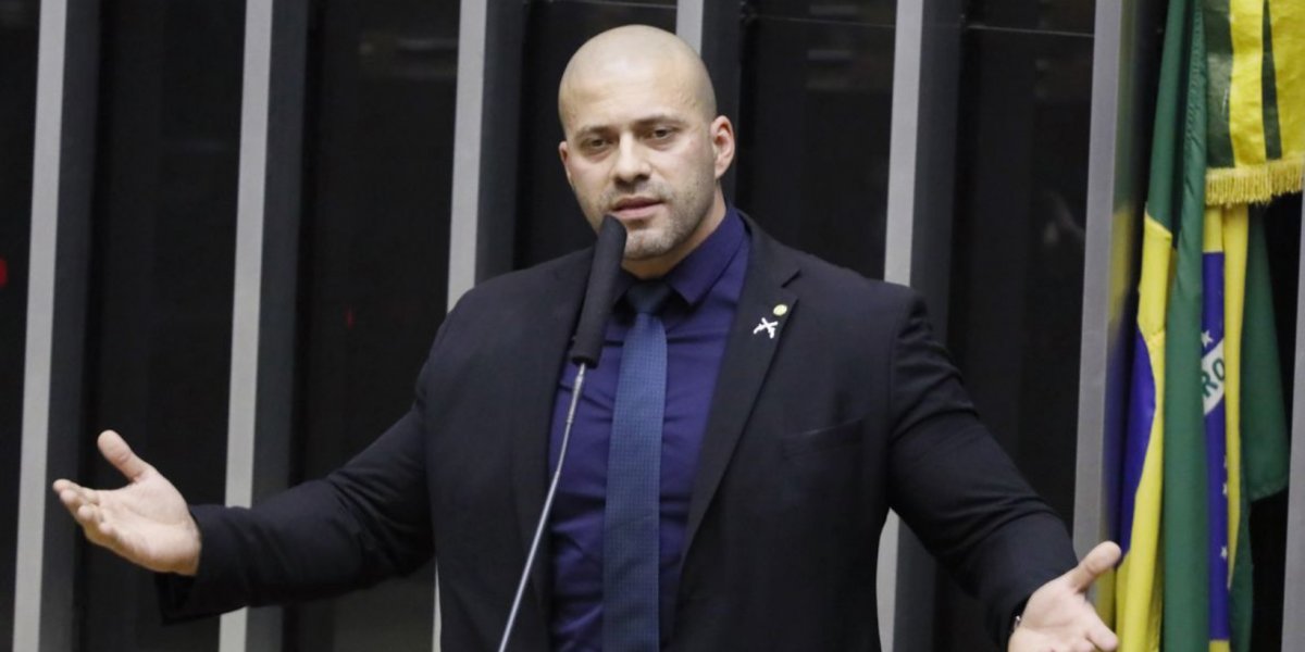 Um dia após perder foro privilegiado, Daniel Silveira é preso pela PF