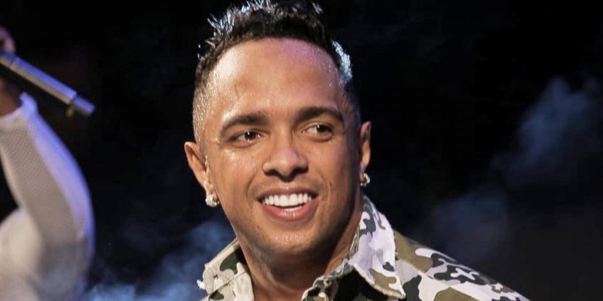 Polêmica: Bruno Magnata dá 'sermão' em cantor no palco e detona artista