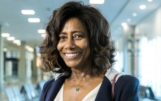 Velório de Glória Maria acontece fechado ao público e com presença de famosos