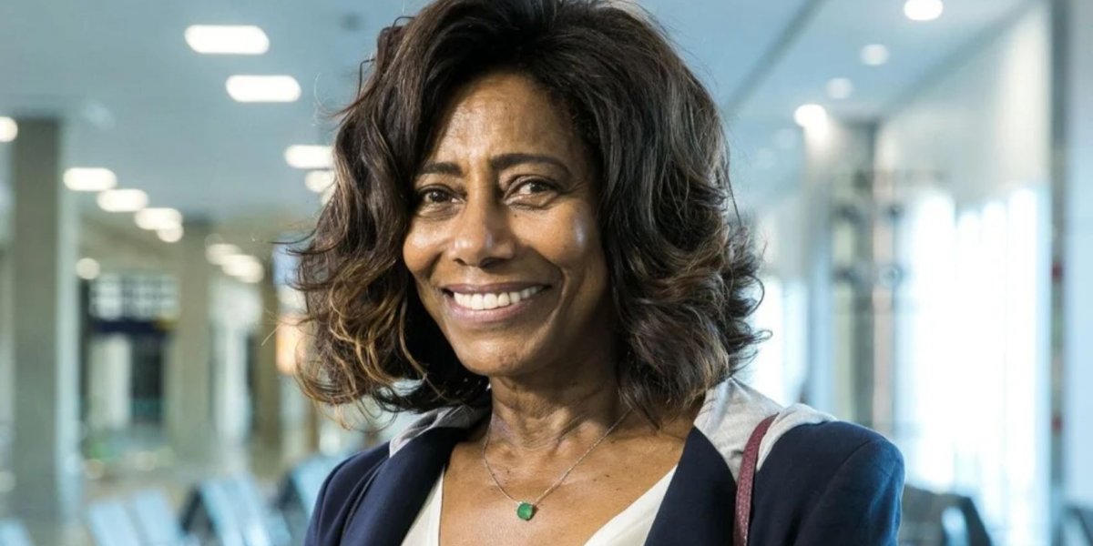 Velório de Glória Maria acontece fechado ao público e com presença de famosos