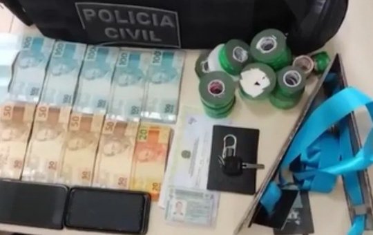 Dois suspeitos são presos em Paramirim por furtarem 14 caixas eletrônicos