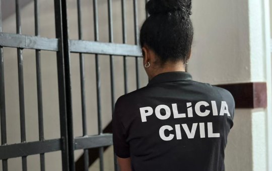 Pais são presos suspeitos de matar e enterrar vivo um bebê recém-nascido