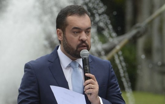 PT tenta atrair Cláudio Castro para base de Lula, diz coluna