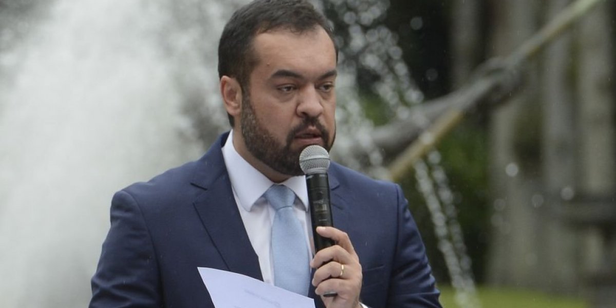 PT tenta atrair Cláudio Castro para base de Lula, diz coluna