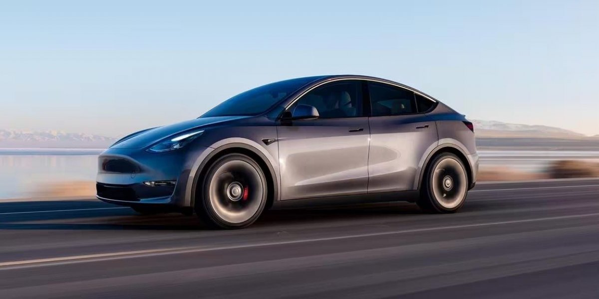 Mulher é vista dormindo no volante em uma avenida movimentada nos EUA; confira