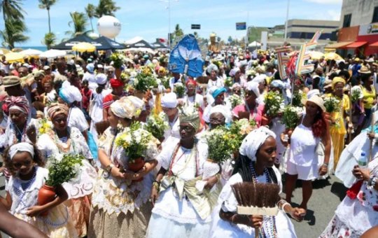 Trânsito é alterado por causa da Lavagem de Itapuã; confira mudanças