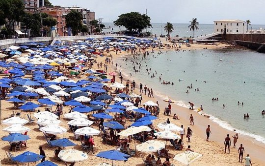 Menor suspeito de roubos e furtos é apreendido com arma de fogo na Barra