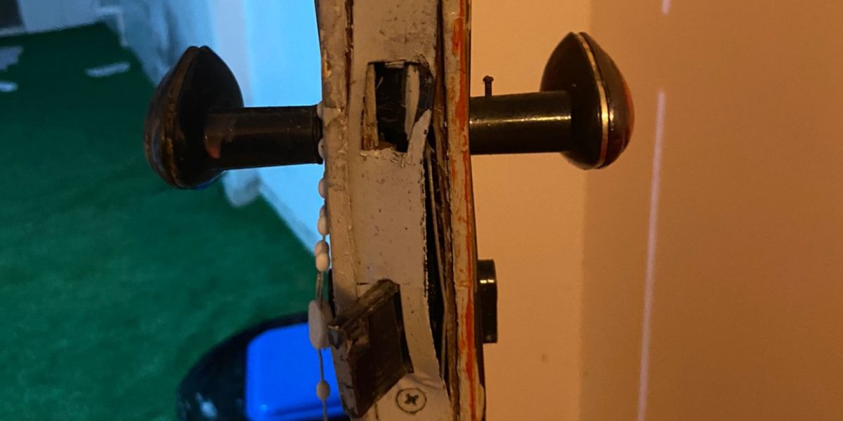 Apartamento é arrombado na Saúde em circustâncias misteriosas