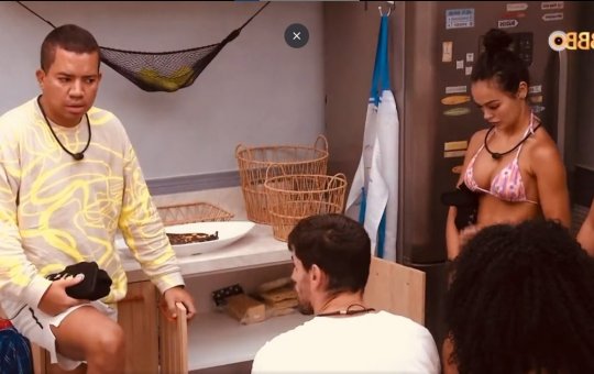 BBB 23: Confinados tomam bronca sobre uso dos microfones; web comenta
