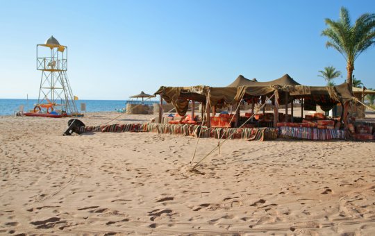 Três pessoas são baleadas na praia de Stella Maris, em Salvador