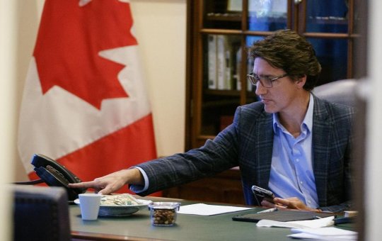 Primeiro-ministro do Canadá ordena derrubada de Ovni no Alasca