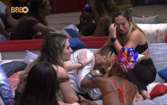 Bruno Gaga tem crise de ansiedade, cai no choro e abala casa do BBB 23