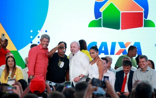 Lula chega a Santo Amaro para relançamento do Minha Casa, Minha Vida