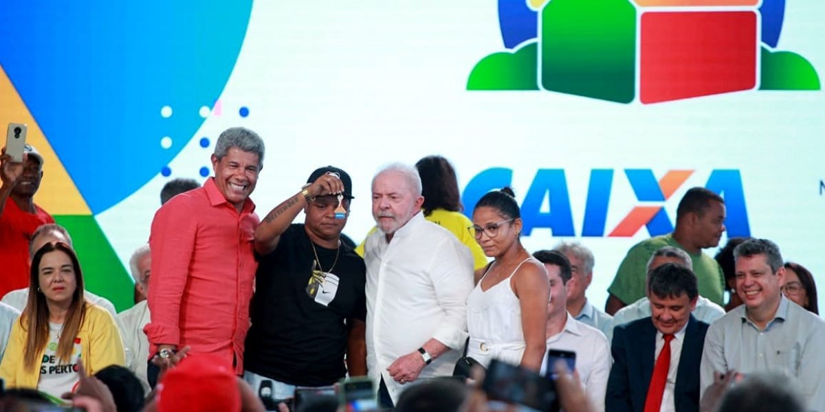 Lula chega a Santo Amaro para relançamento do Minha Casa, Minha Vida