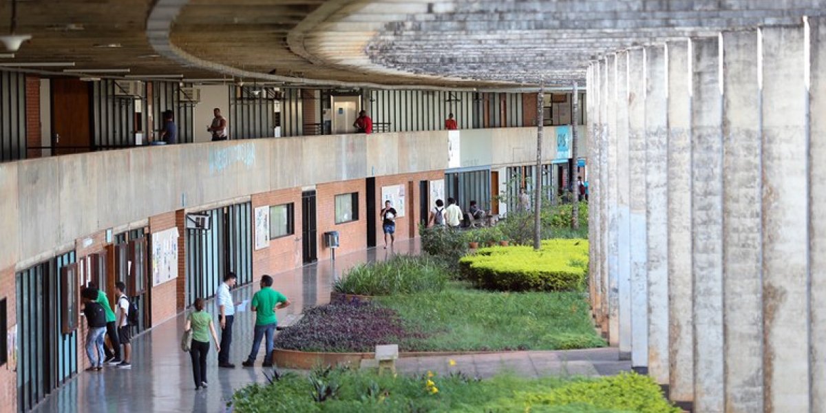 Lula anuncia reajustes em bolsas de graduação, pós e iniciação científica