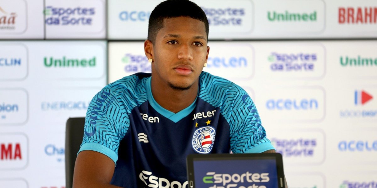 De volta ao Bahia, André treina e se coloca à disposição para entrar em campo