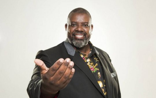 Carro do cantor Péricles é encontrado em desmonte de SP