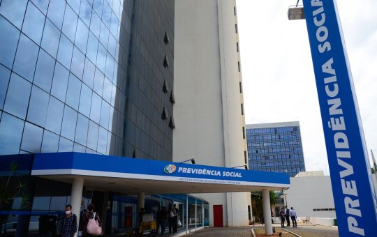 Previdência prepara mutirão para reduzir fila da perícia médica