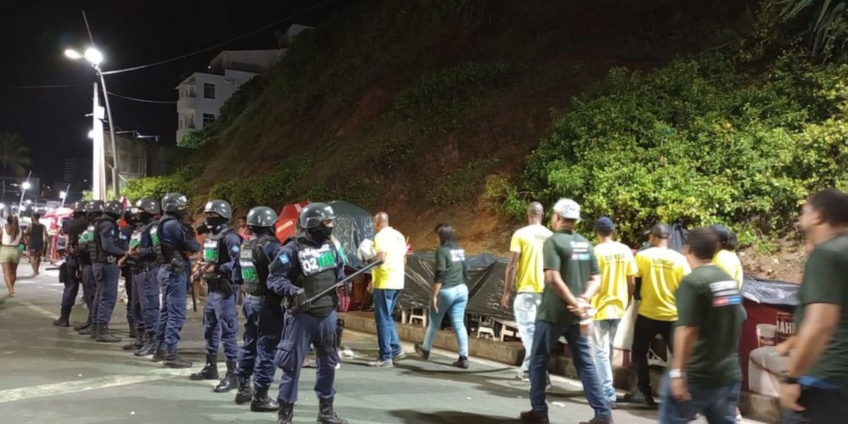 Homem é detido pela Guarda Municipal após agredir mulher no circuito Dodô