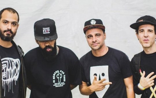 Sem motorista reserva, trio elétrico de BaianaSystem atrasa saída no Carnaval