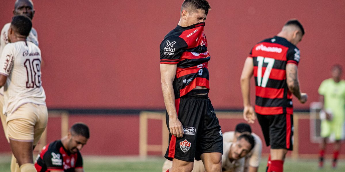 Números: Vitória sucumbe nos segundos tempos e evidencia problemas físicos