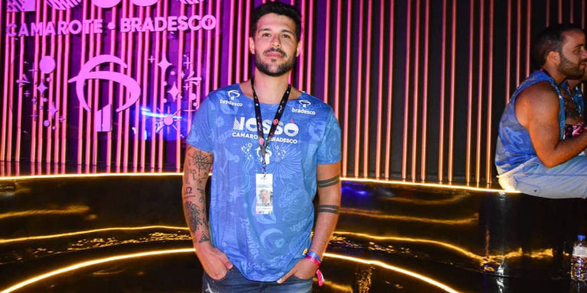 Rodrigo Mussi é flagrado com novo affair ex-Panicat no Carnaval do RJ