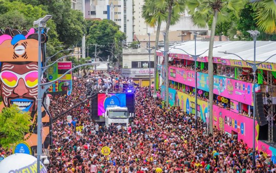 Grande público volta a se encantar com circuito Osmar no Carnaval 2023