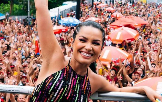 "Emocionadíssima", diz Juliette sobre estreia em cima do trio