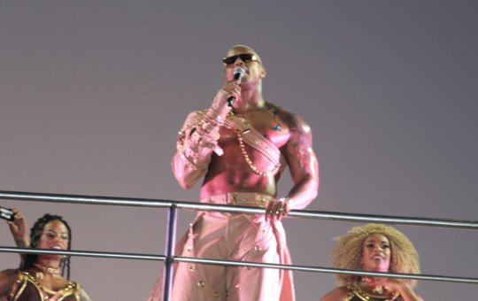 Zona de Perigo: com quase metade dos votos, Léo Santana vence prêmio Bahia Folia