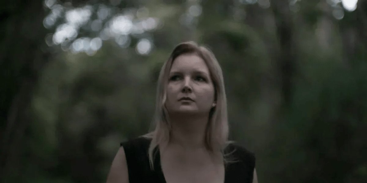 Em liberdade condicional, Elize Matsunaga vira motorista por aplicativo